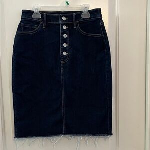 Banana Republic dark Denim button fly Skirt size 4